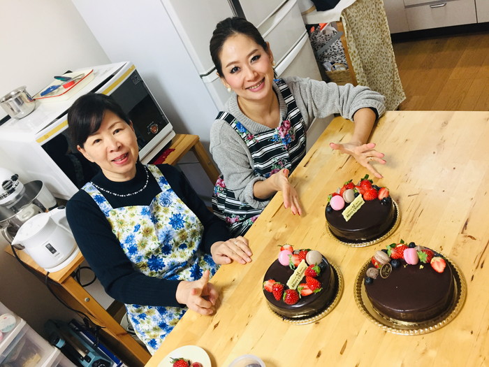 チョコとベリーの2層ムースケーキ グラサージュ掛け