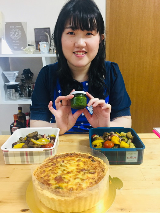 オシャレに夏を乗り切ろう キッシュ 夏野菜のバジルマリネ