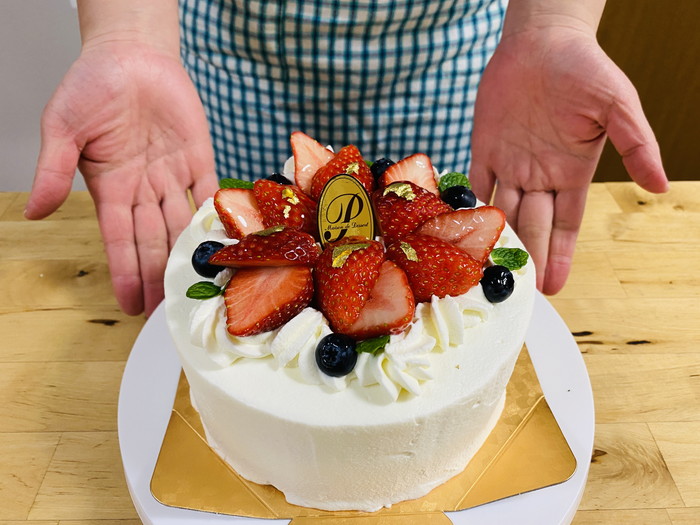 美味しい 可愛い いちごのデコレーションケーキ