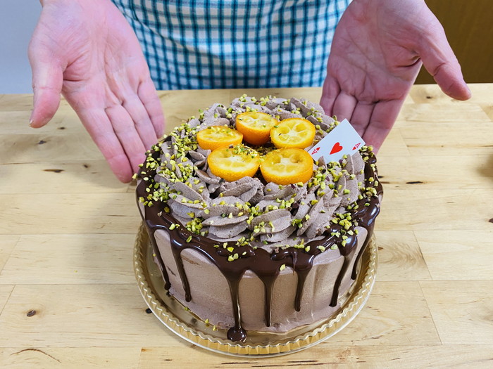 おしゃれ可愛い チョコとオレンジのデコレーションケーキ